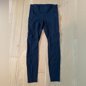 Lululemon black leggings with pockets